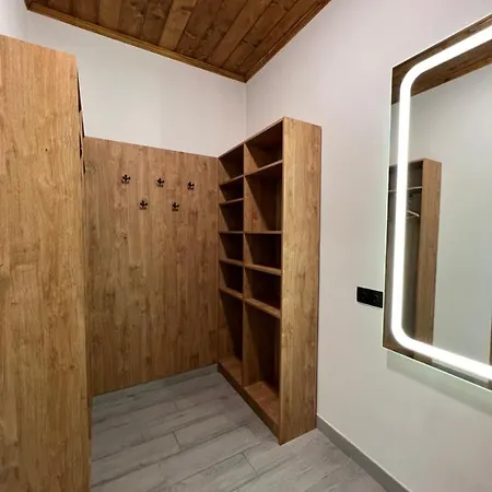 Apartamento твоє Skole