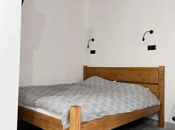 твоє Apartament Skole