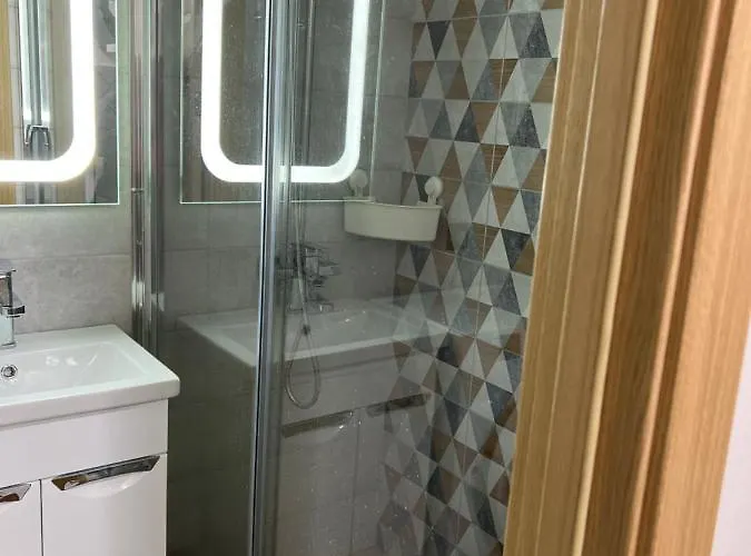 твоє Apartament Skole