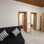 твоє Skole